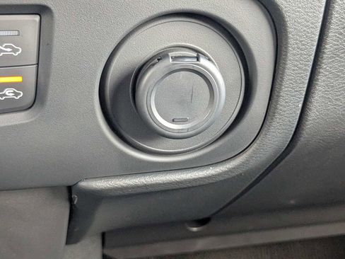 Used 2025 Nissan Frontier SV w/ SV Convenience Package AWD/4WD image 28