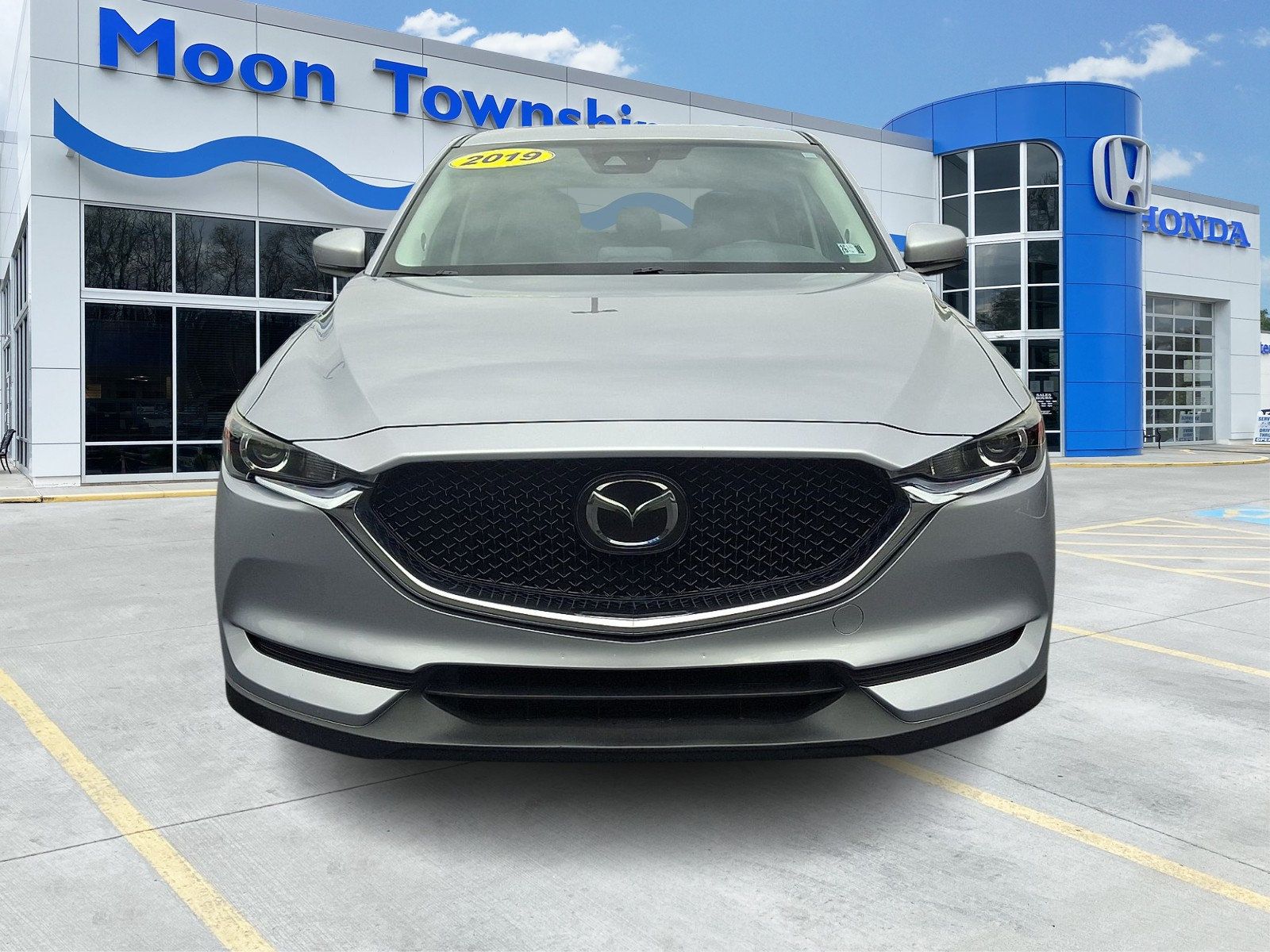 Used 2019 MAZDA CX-5 Touring AWD/4WD image 2