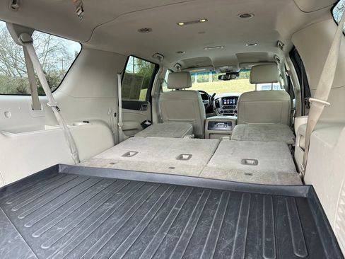 Used 2020 GMC Yukon XL Denali image 39
