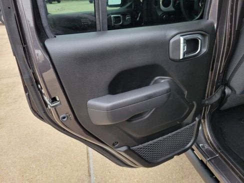 Used 2025 Jeep Wrangler Unlimited Sport S 4xe AWD/4WD image 26