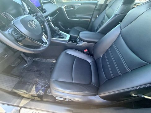 Used 2024 Toyota RAV4 XLE Premium FWD image 16