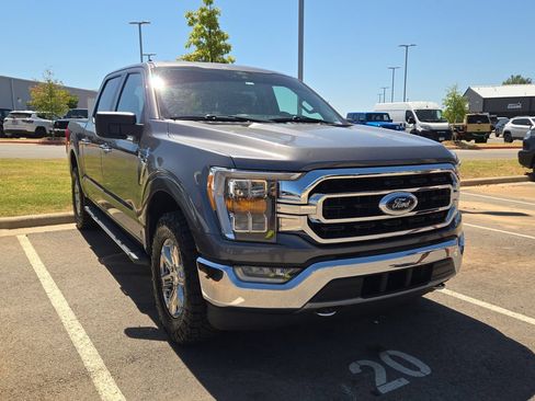 Used 2021 Ford F150 XLT w/ Equipment Group 302A High AWD/4WD image 4