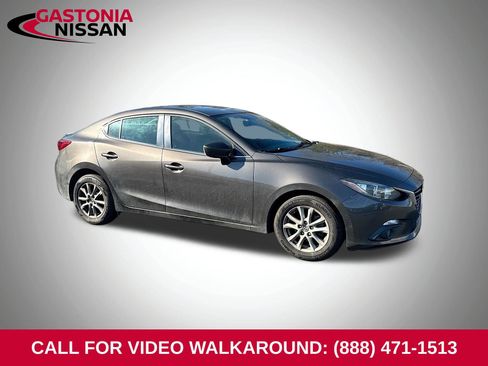 Used 2016 MAZDA MAZDA3 i Grand Touring image 9