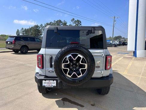 New 2026 Ford Bronco Outer Banks image 3
