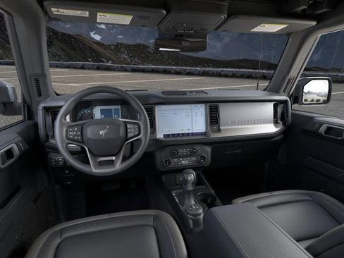 New 2025 Ford Bronco Outer Banks image 9