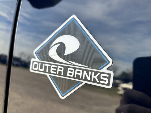 Used 2021 Ford Bronco Outer Banks image 4