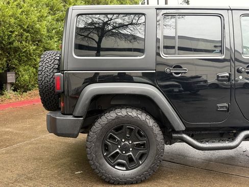 Used 2016 Jeep Wrangler Unlimited Sport w/ Connectivity Group image 13