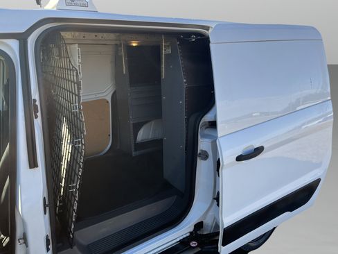 Used 2019 Ford Transit Connect XL image 17