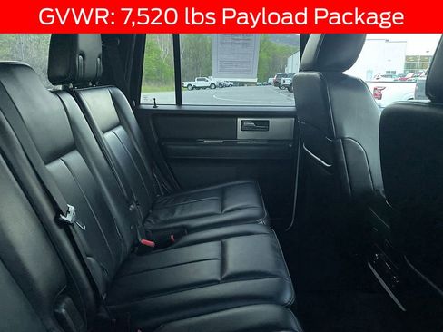 Used 2017 Ford Expedition XLT w/ Equipment Group 201A AWD/4WD image 9