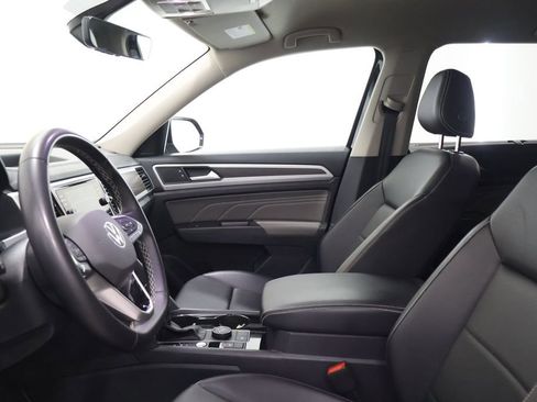 Used 2023 Volkswagen Atlas SE image 13