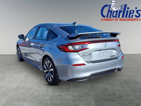 Used 2024 Honda Civic EX-L image 5