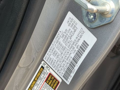 Used 2024 Acura RDX Base image 34