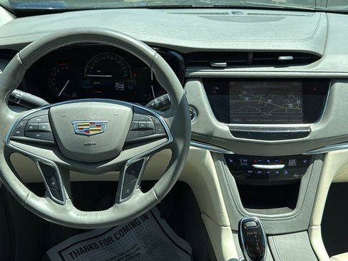 Used 2018 Cadillac XT5 Luxury AWD/4WD image 26