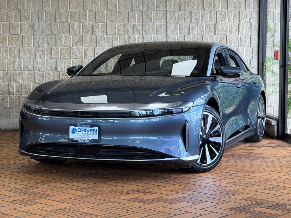 Used 2025 Lucid Air Touring AWD/4WD image 2