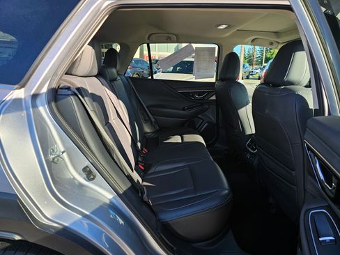 Used 2024 Subaru Outback Limited image 12