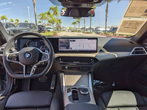 Used 2025 BMW 430i Coupe w/ M Sport Package image 30