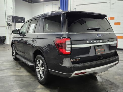 Used 2024 Ford Expedition Limited image 18