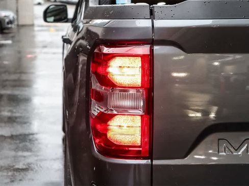 New 2025 Ford Maverick XL image 9