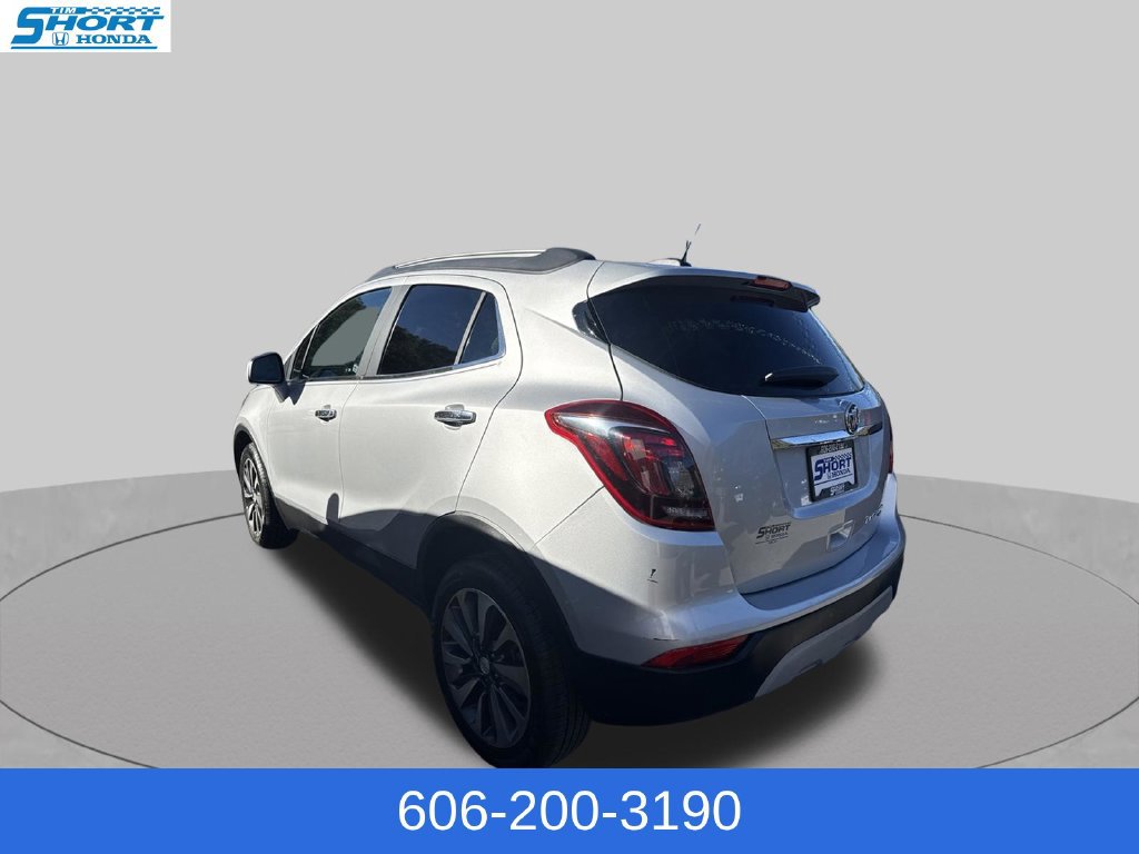 Used 2022 Buick Encore Preferred AWD/4WD image 8