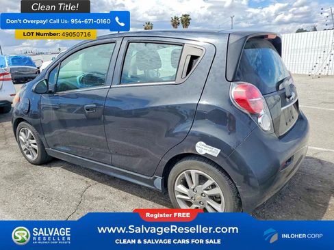 Used 2014 Chevrolet Spark LT image 3
