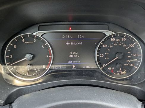 Used 2024 Nissan Altima 2.5 SV FWD image 17