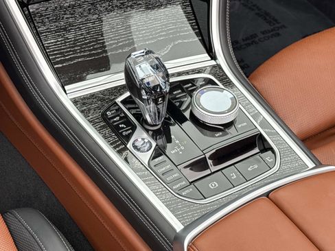 Used 2025 BMW 840i Convertible RWD image 11