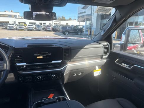 New 2026 GMC Sierra 2500 SLT w/ SLT Premium Package image 15