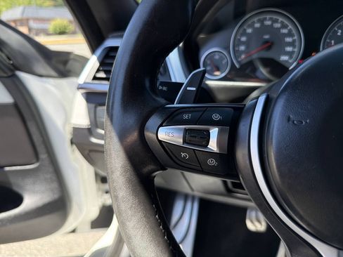 Used 2018 BMW M4 Coupe RWD image 31