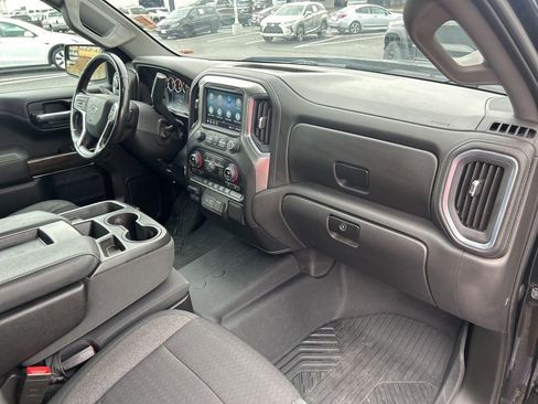 Used 2021 Chevrolet Silverado 1500 RST AWD/4WD image 45