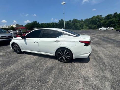 Used 2021 Nissan Altima 2.5 SR FWD image 17