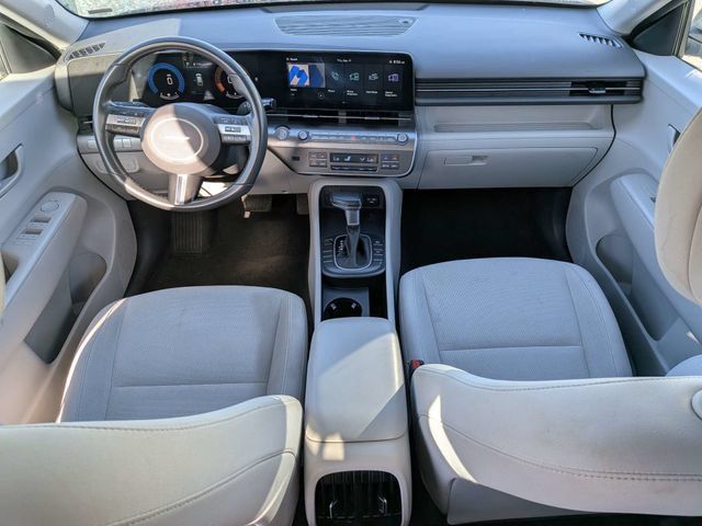 Used 2025 Hyundai Kona SEL FWD image 15