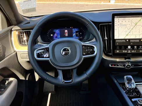 Used 2026 Volvo XC60 B5 Plus w/ Climate Package image 7