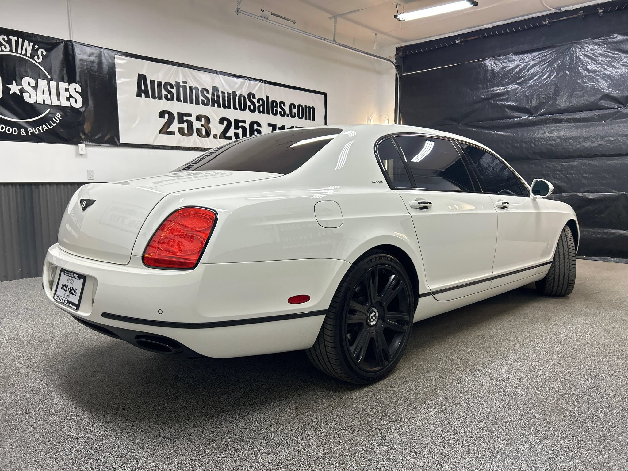 Used 2013 Bentley Flying Spur Flying Spur w/ Convenience Specification Pkg AWD/4WD image 6