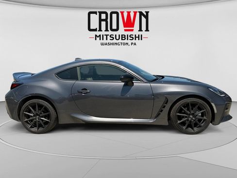 Used 2024 Toyota GR86 Premium RWD image 2