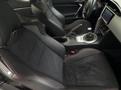 Used 2013 Subaru BRZ Limited w/ Popular Pkg 1A RWD image 20