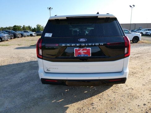 New 2027 Ford Expedition Platinum w/ Platinum Ultimate Package AWD/4WD image 5