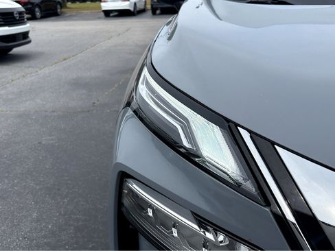 Used 2022 Nissan Rogue Platinum w/ Head-Up Display Package FWD image 23