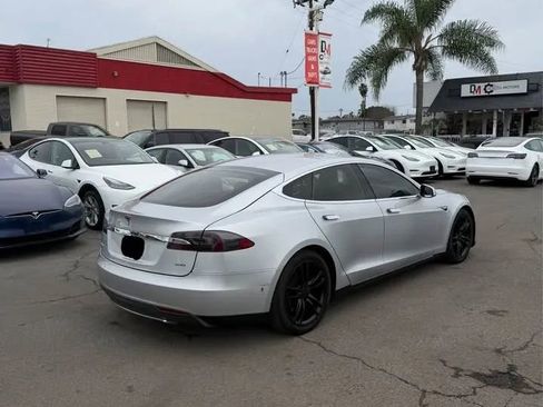 Used 2015 Tesla Model S 85D image 3