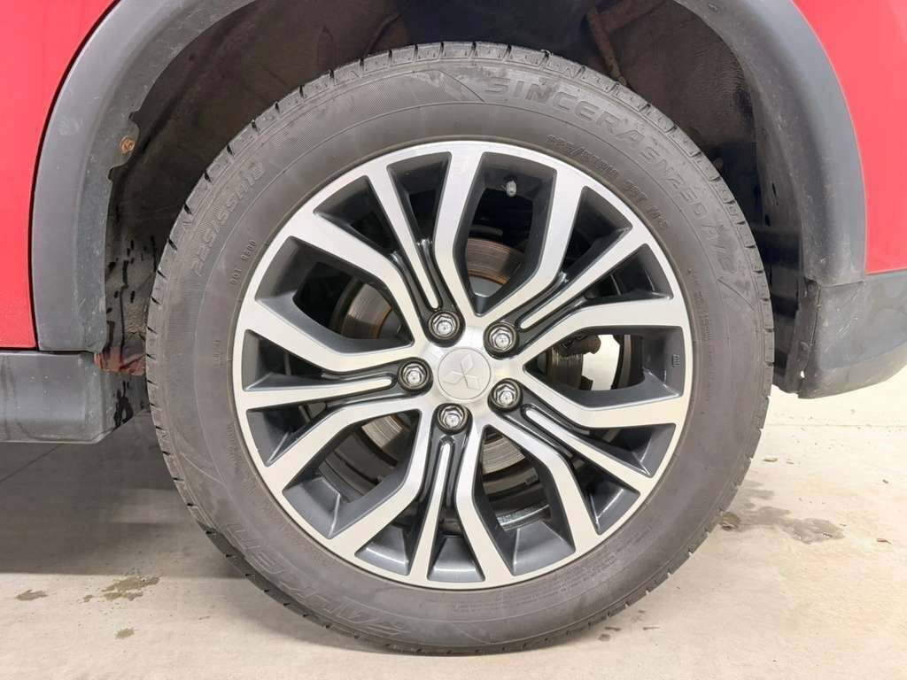 Used 2019 Mitsubishi Outlander Sport ES AWD/4WD image 21