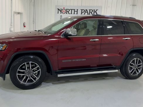 Used 2021 Jeep Grand Cherokee Limited w/ Luxury Group II image 6