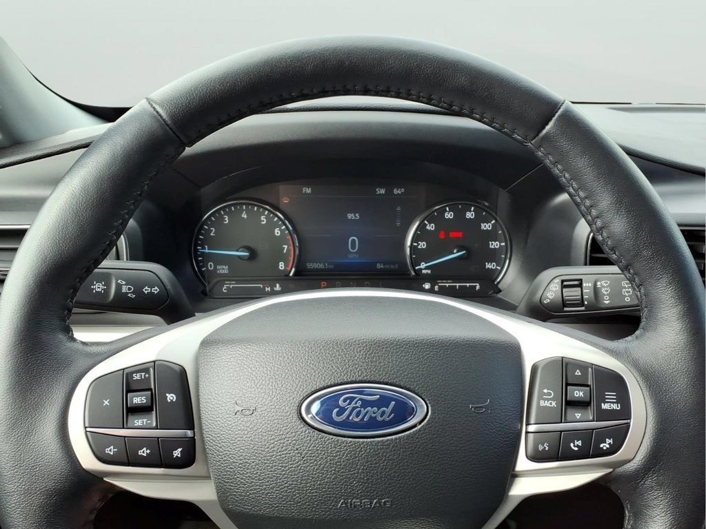 Used 2023 Ford Explorer XLT w/ Equipment Group 202A AWD/4WD image 17