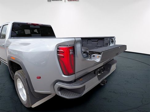 New 2026 GMC Sierra 3500 Denali Ultimate image 28