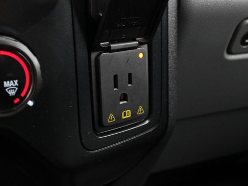 Used 2024 Ford F350 XLT w/ FX4 Off-Road Package image 34