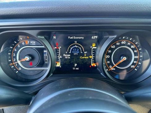 New 2025 Jeep Gladiator Willys image 28