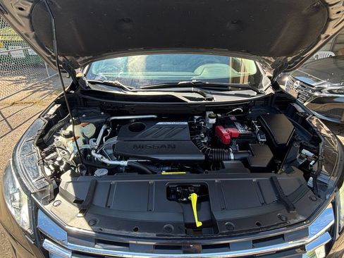 Used 2025 Nissan Rogue SV AWD/4WD image 32