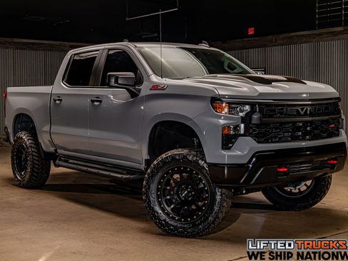 Used 2025 Chevrolet Silverado 1500 Custom Trail Boss AWD/4WD image 1