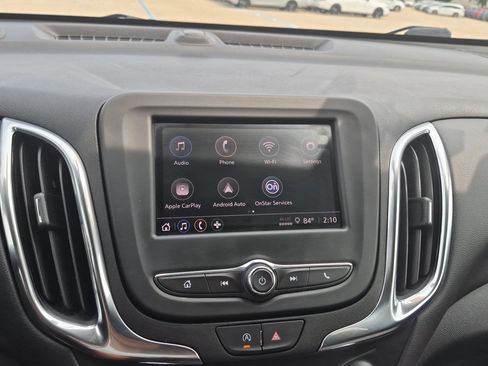 Used 2024 Chevrolet Equinox LT FWD image 17
