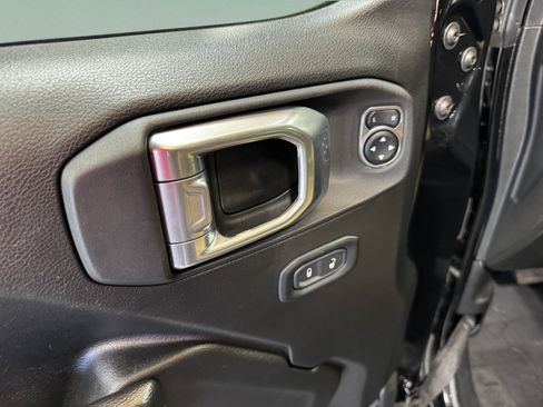 Used 2022 Jeep Wrangler Sport AWD/4WD image 27