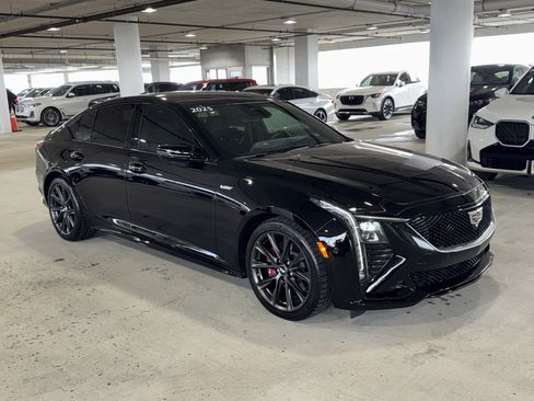 Used 2025 Cadillac CT5 V image 1