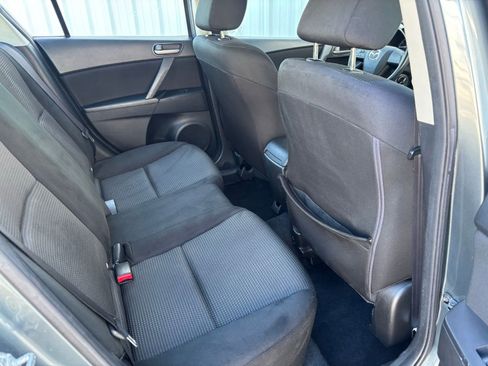 Used 2013 MAZDA MAZDA3 i SV image 31